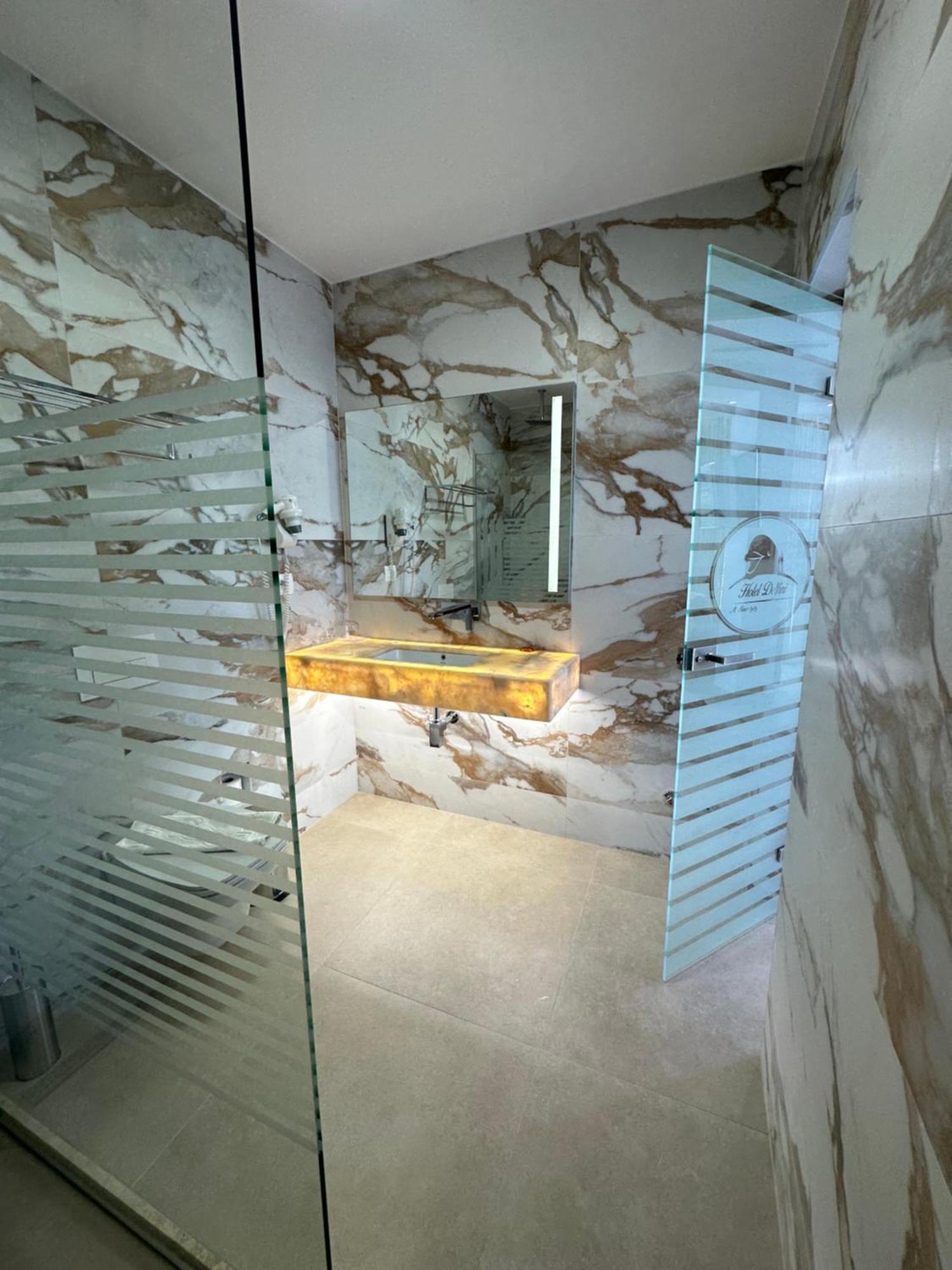 Delfini Hotel 3*