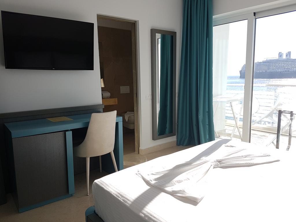 Hotel Delfini 3*